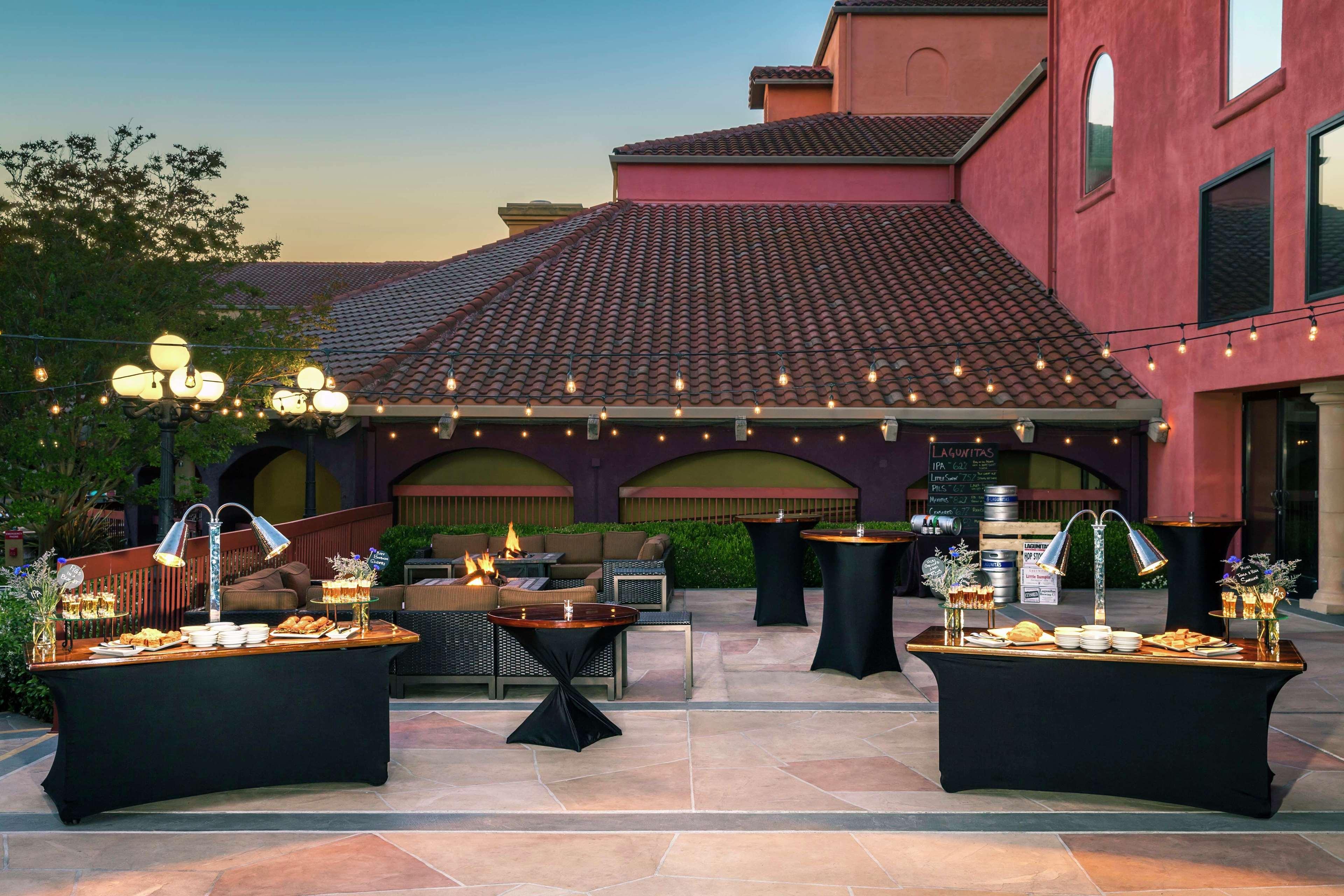 Hotel Doubletree By Hilton Sonoma Wine Country à Rohnert Park Extérieur photo