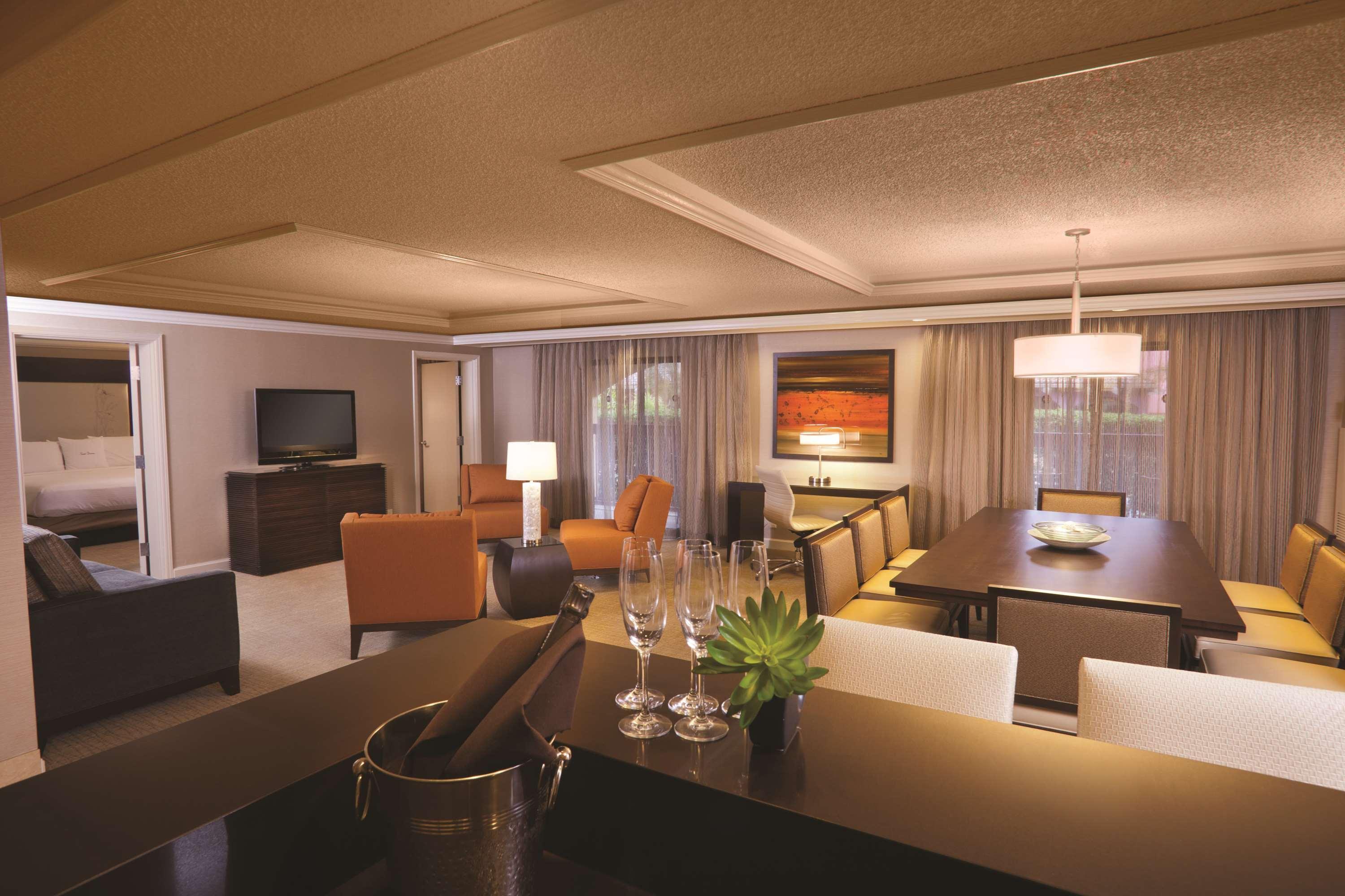 Hotel Doubletree By Hilton Sonoma Wine Country à Rohnert Park Extérieur photo